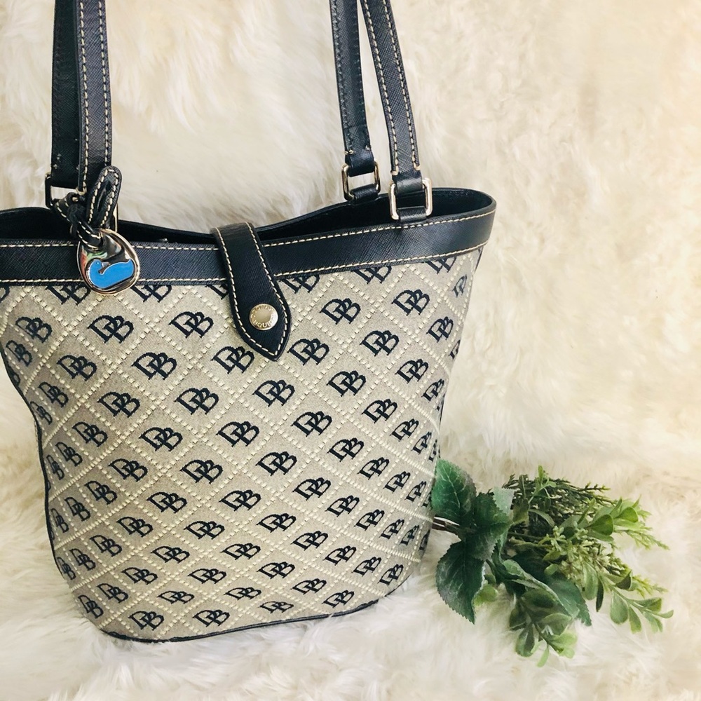 DOONEY & BOURKE✨ - Picture 1 of 10